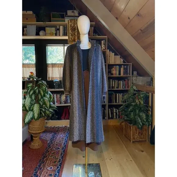 Vintage Coat - Picture 6 of 6